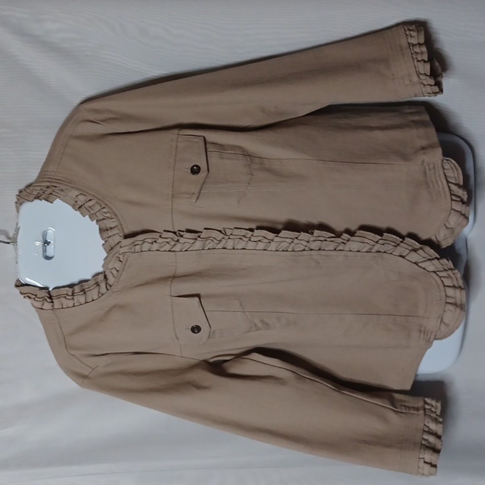 MARC BOUWER Women's Beige Jacket With Ruffles Trim. Size L